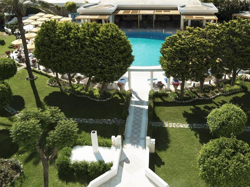 Mitsis Grand Hotel Rhodes City Luaran gambar The pool at the hotel
