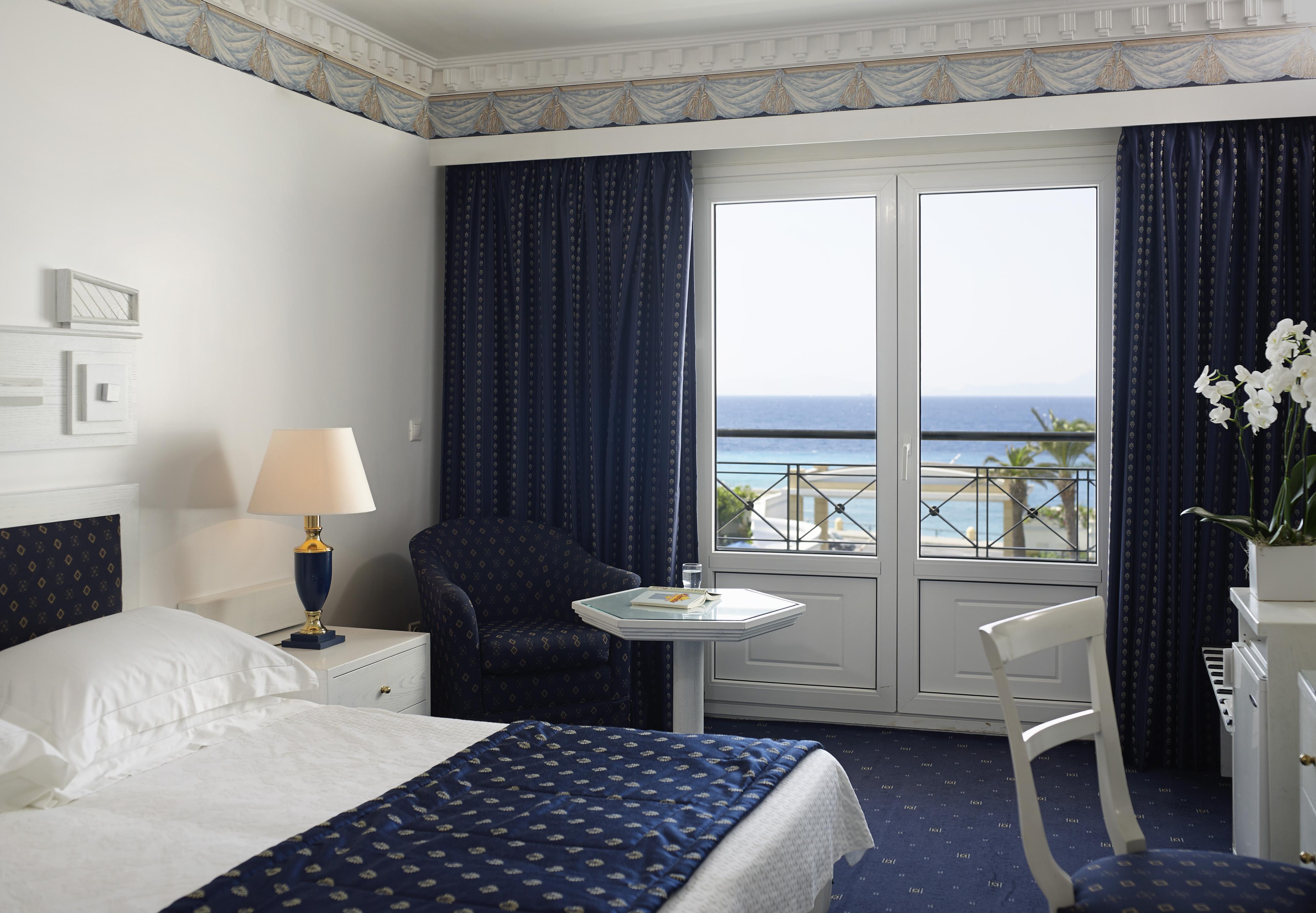 Mitsis Grand Hotel Rhodes City Luaran gambar A room at the Grand Hotel